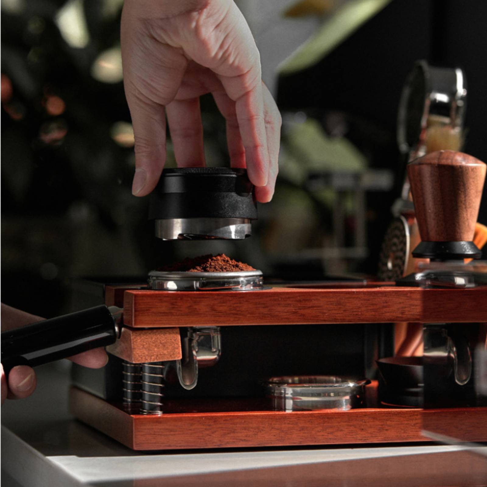 Houten tamperstation multifunc - Home Barista recensie en prijs